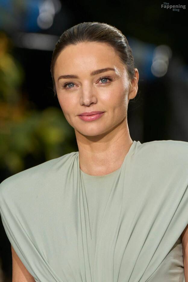 Miranda Kerr Sexy 1