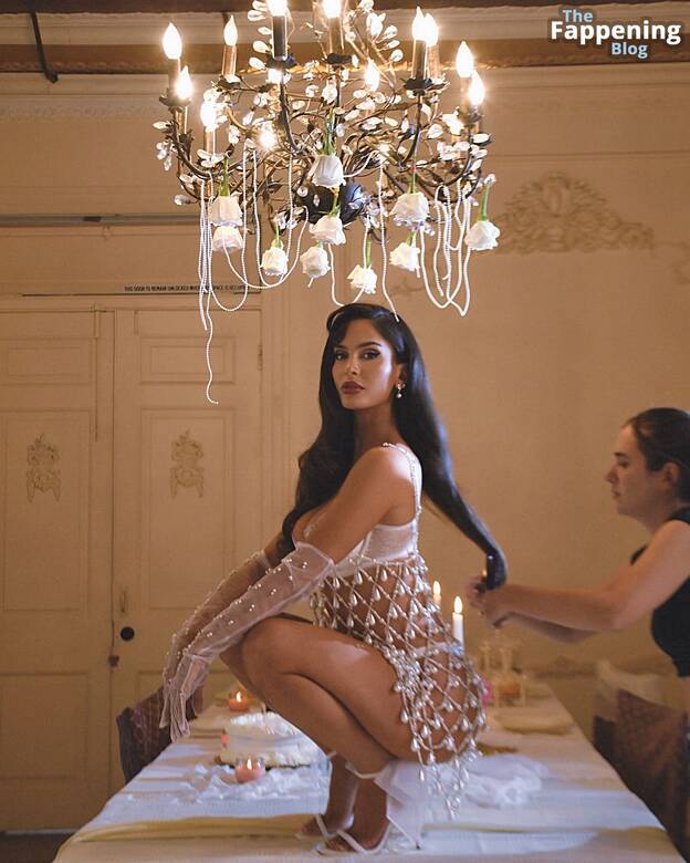 Natalia Barulich Sexy 1