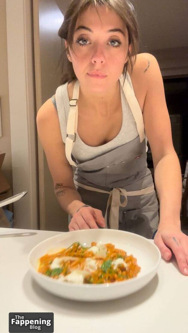 Olivia Tiedemann Sexy 1