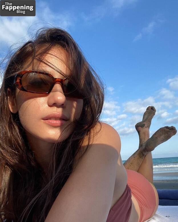 Pevita Pearce Sexy 1