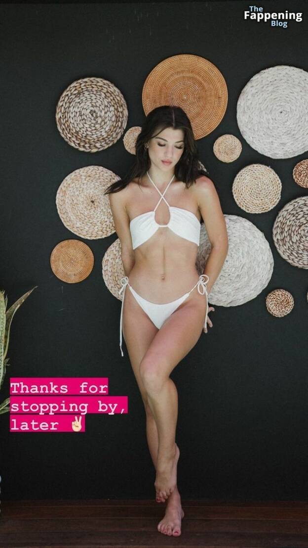 Phoebe Gates Sexy 1