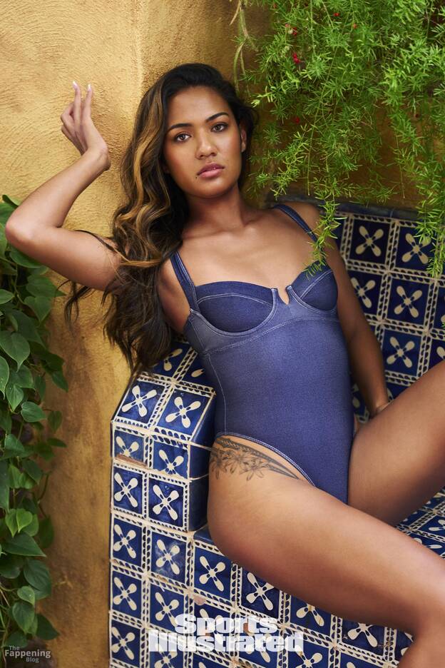 Phoenix Dawn Miranda Sexy Swimsuit 1