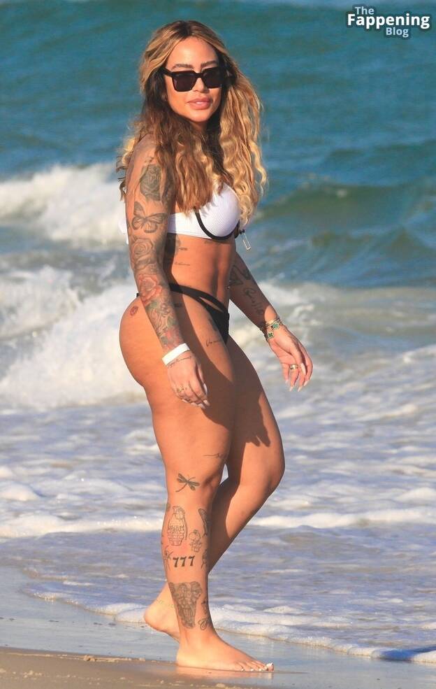 Rafaella Santos Sexy Bikini 1