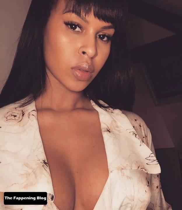 Sabrina Elba Sexy 1