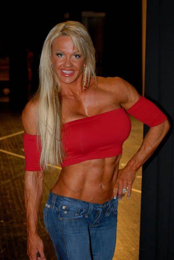 Shannon Dey Sexy 1