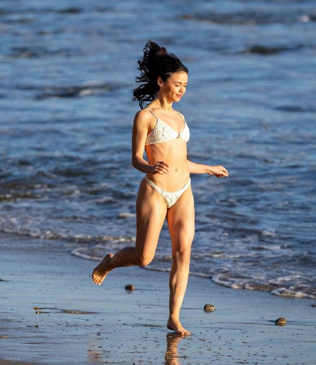 Vanessa Bauer on Beach Bikini 1
