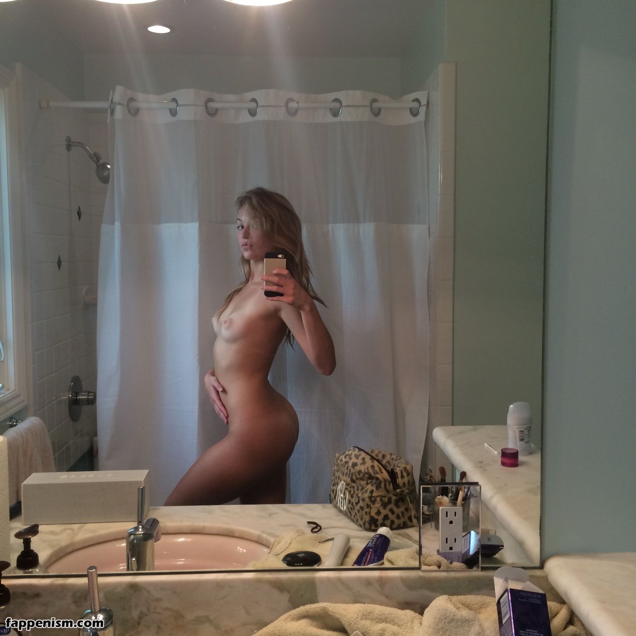 Lili simmons leaked nudes
