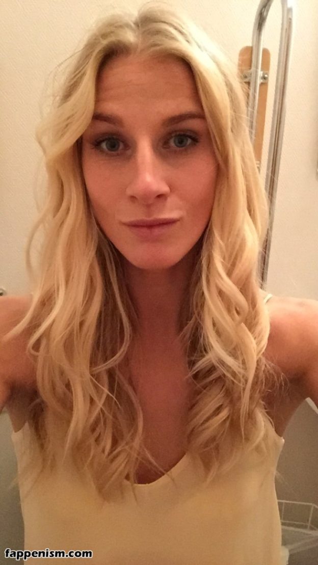 Sofia Jakobsson Nude Leaked